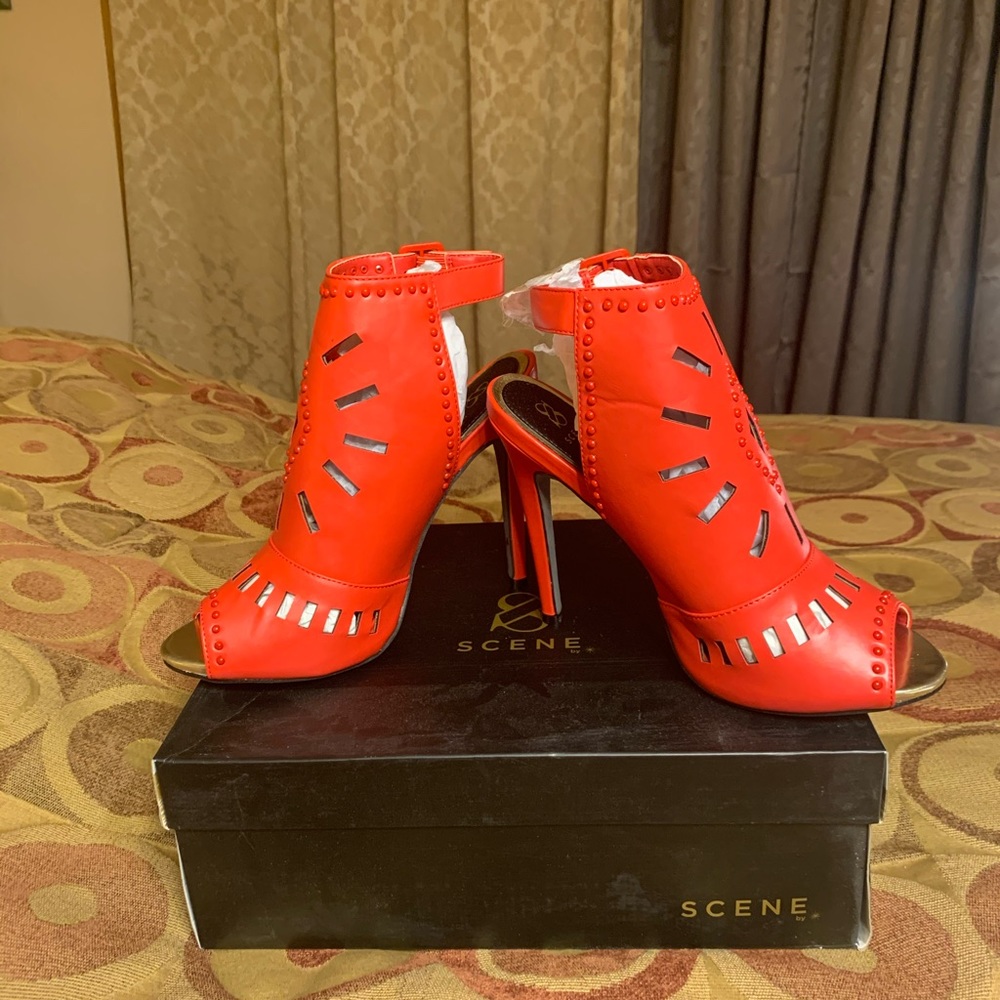 Scene by ShoeDazzle heels (Elani) - Picture 3 of 5